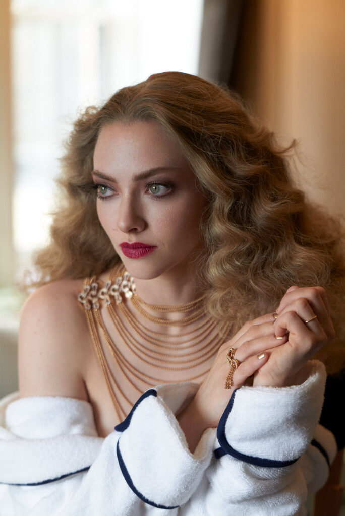 amanda seyfried, gwp, bling