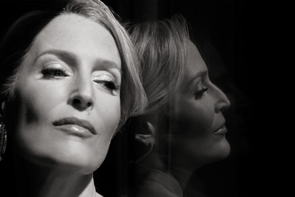 gillian anderson, mirrors, gwp, greg williams